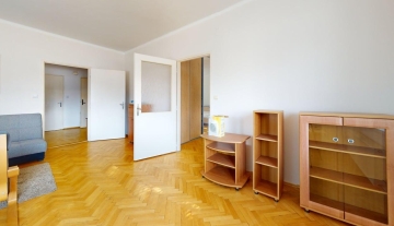 Kmetkova-33-1-Poscho-Living-Room 1.jpg